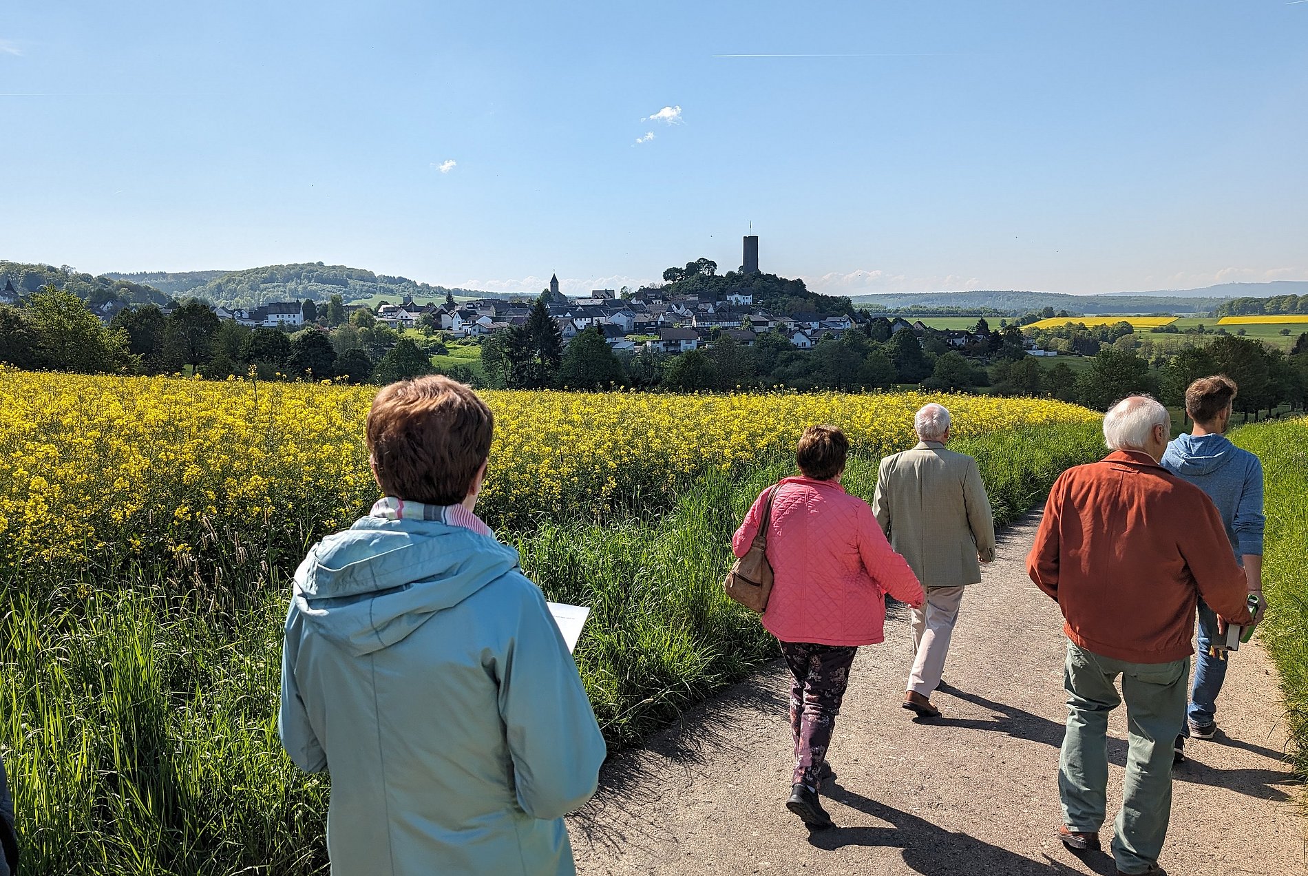 Flurprozession von Schenkelberg nach Hartenfels